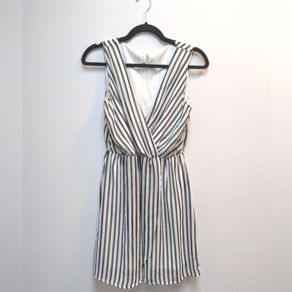 Anthropology Stripped Flowy Dress Pink Owl